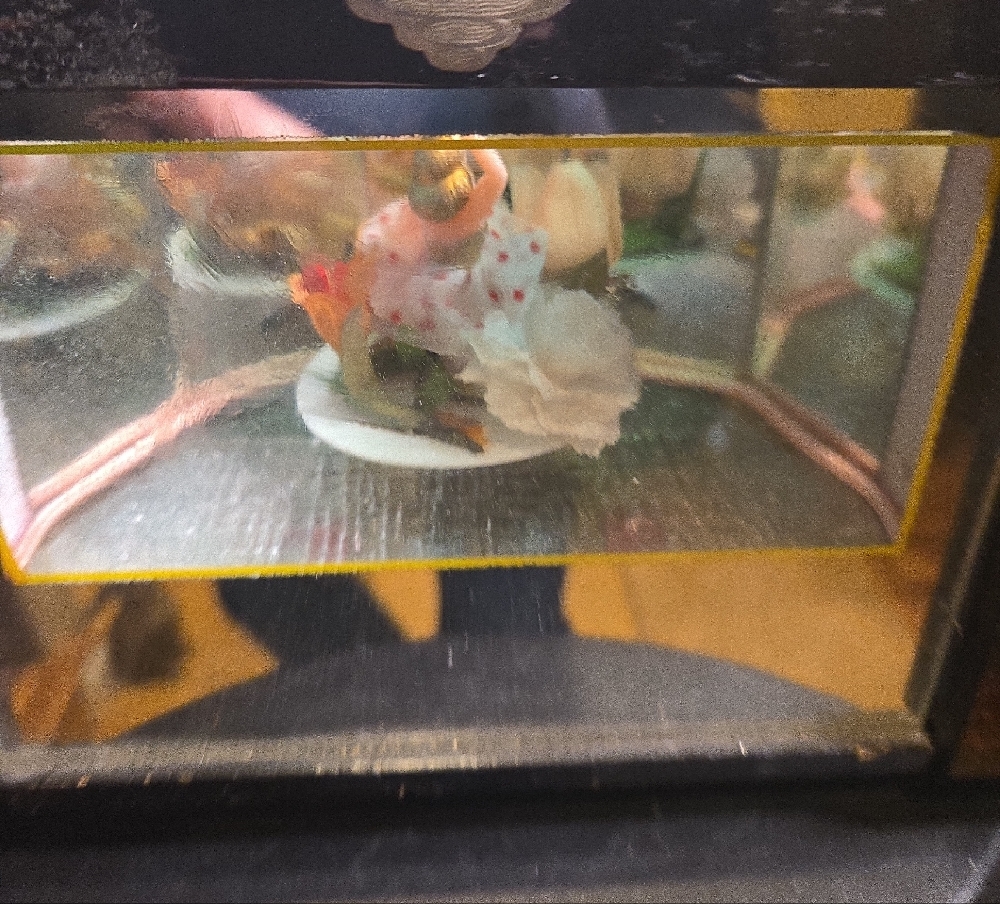 Vintage Japanese Lacquer Asian Spinning Girl Music Box Jewelry Box - Picture 14 of 16